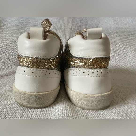 Mi.iM light gold sneakers with pink heart - Picture 6 of 12